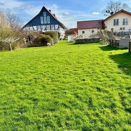Leinetal-Refugium Pool I Sauna Kamin I Klavier Ferienhaus
